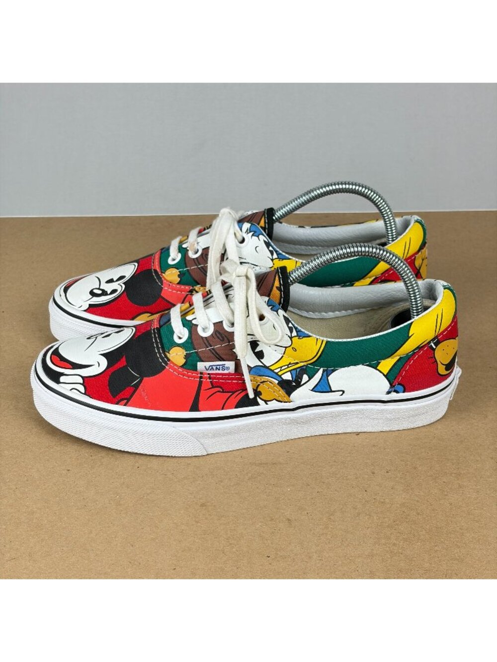 Vans Era DIsney Mickey and Friends Sneakers Womens 7.5 Red Green Blue Yellow